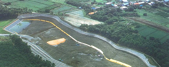 一般廃棄物最終処分場防水システム（草津ウェイストパーク）